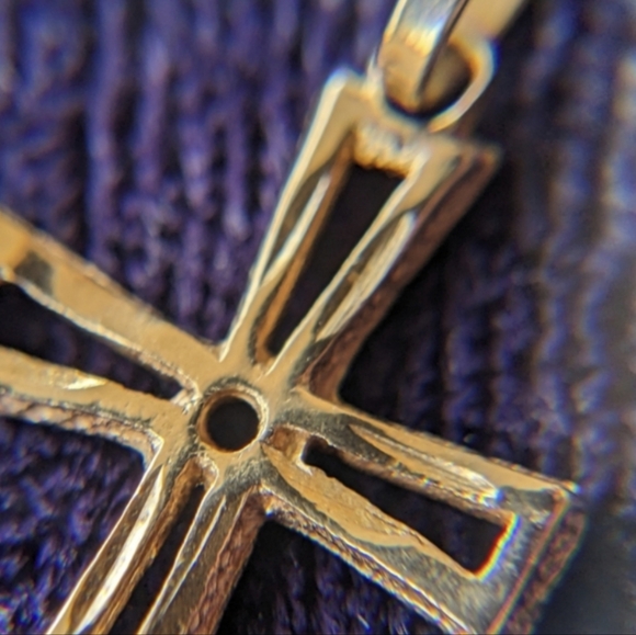 Solid 10K Gold Cross Pendant, Vintage, 1.1" Long - Picture 4 of 9